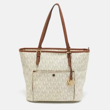 Pre Owned MICHAEL Michael Kors Off White Signature Coated Canvas  Jet Set Snap Pocket Tote