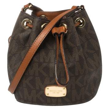Pre Owned MICHAEL Michael Kors Brown Signature Coated Canvas Jules Bucket Bag