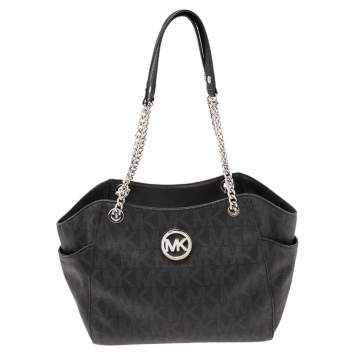 Pre Owned MICHALE Michael Kors Black Signature Coated Canvas Jet Set Travel Chain Tote