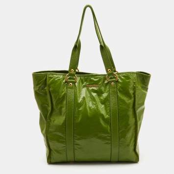 Pre Owned Miu Miu Green Patent Leather Shopper Tote