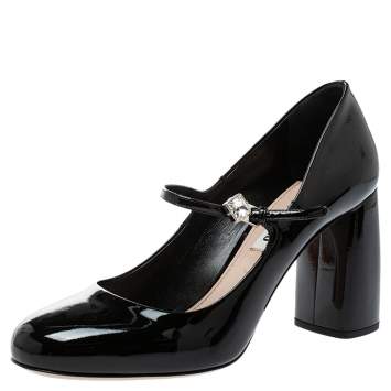 مملوكة مسبقًا Miu Miu Black Patent Leather Mary Jane  Pumps Size 37