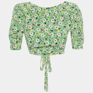 مملوكة مسبقًا بلوزة قصيرة ميو ميو كريب حرير بأزهار خضراء تفاصيل ربطة عنق صغيرة