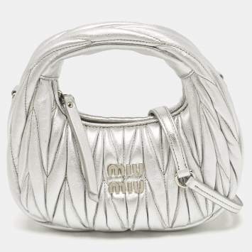 Pre Owned Miu Miu Silver Matelassé Leather Wander Hobo