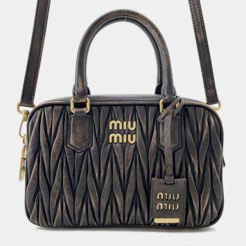 Pre Owned Miu Miu Miu Arcadi Matelasse Distressed Medium Leather Handbag