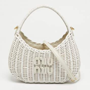 مملوكة مسبقًا Miu Miu Wander White Wicker Bag