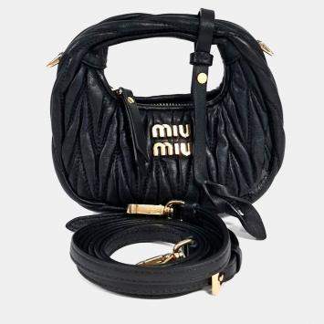 مملوكة مسبقًا حقيبة ميوميو ميكرو ماتلاس سوداء جلد ووندر هويو