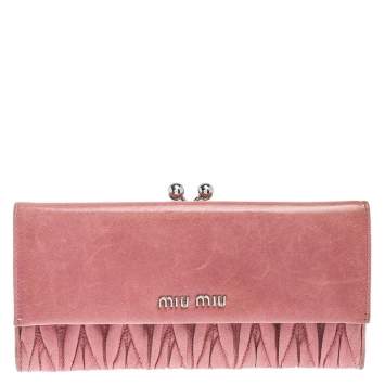Pre Owned Miu Miu Pink Matelassé Leather French Continental Wallet