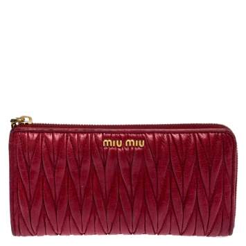 Pre Owned Miu Miu Dark Red Matelassé Leather Continental Zip Wallet