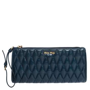 Pre Owned Miu Miu Blue Diamond Quilted Leather Zip Wristlet Clutch
