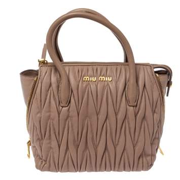 Pre Owned Miu Miu Beige Matelassé Leather Zip Tote