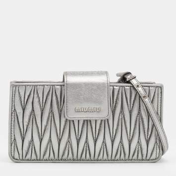 Pre Owned Miu Miu Metallic Silver Matelasse Leather Phone Crossbody Bag