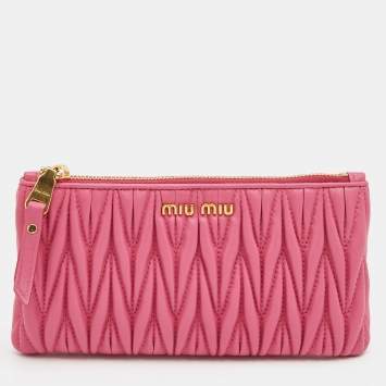 Pre Owned Miu Miu Pink Matelassé Leather Zip Pouch