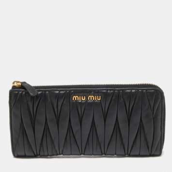 Pre Owned Miu Miu Black Matelassé Leather Logo Zip Around Continental Wallet
