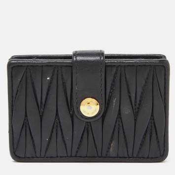 Pre Owned Miu Miu Black Matelassé Leather Card Case