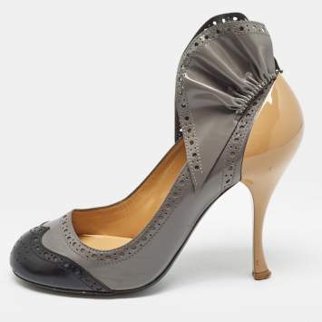 Pre Owned Miu Miu Grey/Black Brogue Leather Pumps Size 35