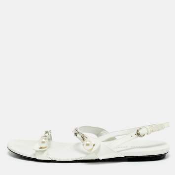 Pre Owned Miu Miu Cream Patent Leather Chain and Pearl Embellished Flat Sandals Size 40