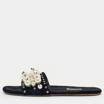 Pre Owned Miu Miu Black Velvet Faux Pearl Embellished Flat Slides Size 40