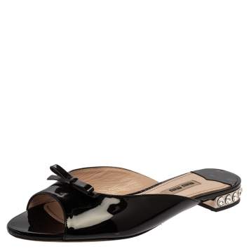 Pre Owned Miu Miu Black Patent Leather Crystal Embellished Heel Bow Flat Slides Size 36