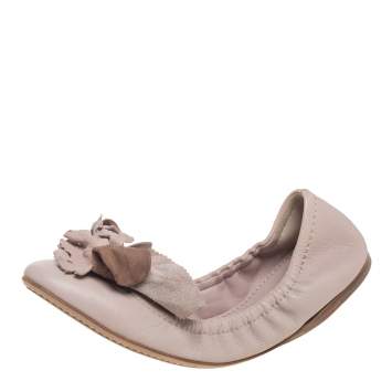 Pre Owned Miu Miu Beige Leather Flower Scrunch Ballet Flats Size 37.5