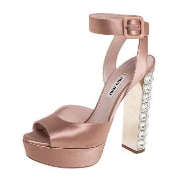 مملوكة مسبقًا Miu Miu Beige Satin Crystal Embellished Heel Platform Ankle Strap Sandals Size 37