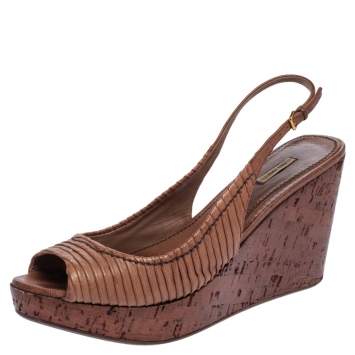 مملوكة مسبقًا Miu Miu Brown Pleated Leather Peep Toe Platform Slingback Wedge Sandals Size 41