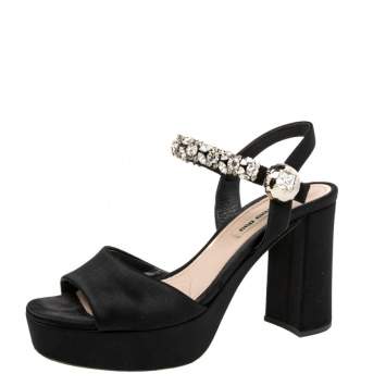 مملوكة مسبقًا Miu Miu Black Satin Crystal Embellished Ankle Strap Platform Block Heel Sandals Size 39.5