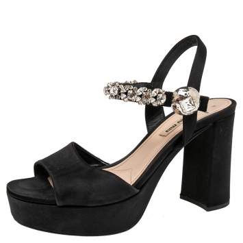 مملوكة مسبقًا Miu Miu Black Suede Crystal Embellished Heel Ankle Strap Platform Sandals Size 39.5