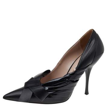 Pre Owned Miu Miu Patent And Leather Bow Pointed Toe Pumps Size 40.5