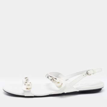 Pre Owned Miu Miu White Patent Leather Chain and Pearl Embellished Flat Sandals Size 40