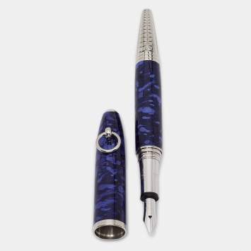 Pre Owned Montblanc Muses Elizabeth Taylor Resin Silver Tone Special Edition Fountain Pen