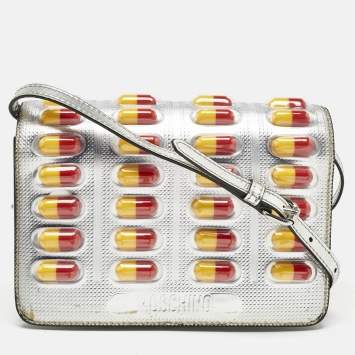 مملوكة مسبقًا Moschino Silver Patent Leather and PVC Pill Pack Crossbody Bag