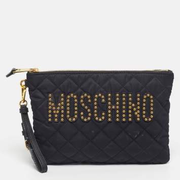 مملوكة مسبقًا Moschino Logo Studded Black Quilted Leather Wristlet Pouch 