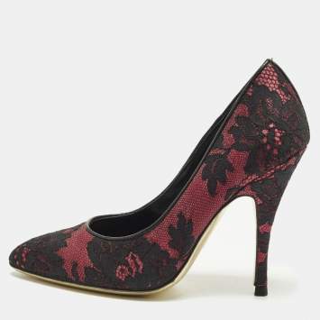 مملوكة مسبقًا Moschino Size 36 Black/Purple Lace and Mesh Pumps