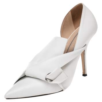 مملوكة مسبقًا N21 White Leather Knot Pointed Toe Pumps Size 40