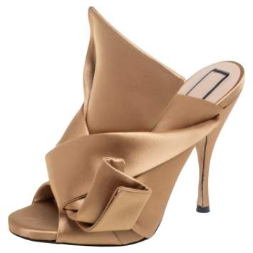 مملوكة مسبقًا N21 Gold Satin Raso Knot Peep Toe Mules Size 37
