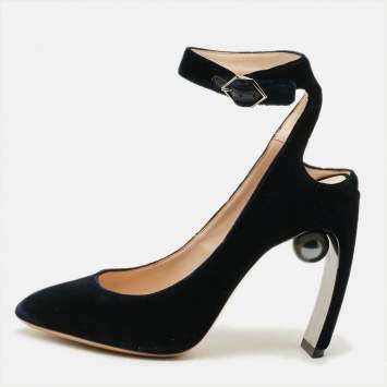 مملوكة مسبقًا Nicholas Kirkwood Lola Size 38.5 Navy Blue Velvet Curved Pumps