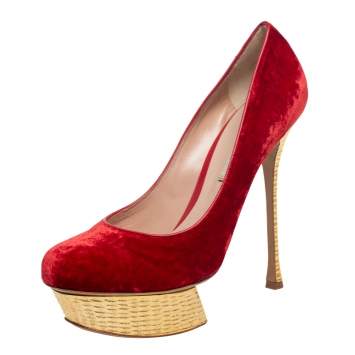 Pre Owned Nicholas Kirkwood Red/Gold Velvet Platform Pumps Size 40.5