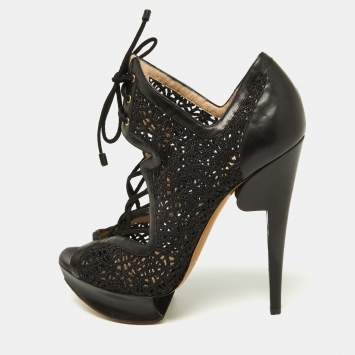 Pre Owned Nicholas Kirkwood Black Lace and Leather Cut Out Platform Lace Up Pumps Size 38.5