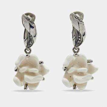 Pre Owned Oscar de la Renta White Resin Crystals Silver Tone Earrings
