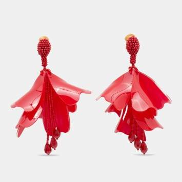 Pre Owned Oscar de la Renta Impatiens Red Plastic Beads Gold Tone Drop Earrings