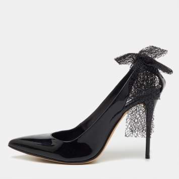 Pre Owned Oscar de la Renta Black Patent Leather Cut Out Bow Pumps Size 37.5