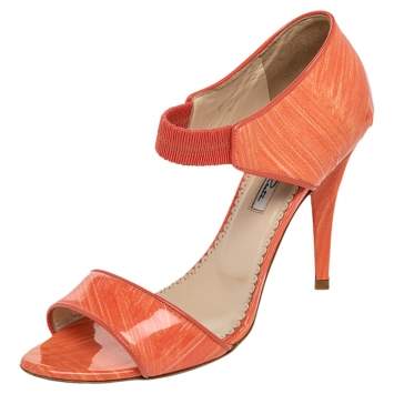 Pre Owned Oscar de la Renta Orange Patent Leather Ankle Strap Sandals Size 38