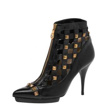 Pre Owned Oscar de la Renta Black Laser Cut Leather Studded Booties Size 37