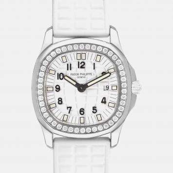 Patek Philippe Aquanaut 4961A Quartz White Stainless-Steel Women's Wristwatch 28 mm