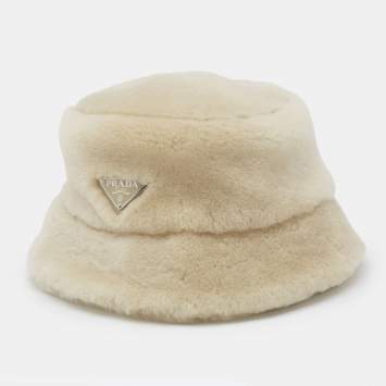 Pre Owned Prada Cream Shearling Logo Plaque Bucket Hat S