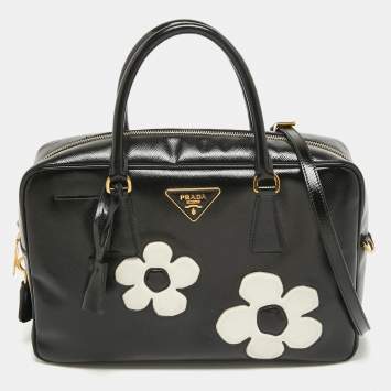 Pre Owned Prada Black Saffiano Patent Leather Floral Bauletto Bag