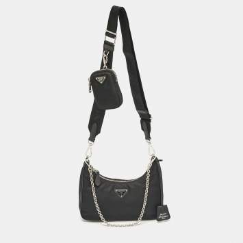 مملوكة مسبقًا Prada Black Nylon and Saffiano Leather Re-Edition 2005 Shoulder Bag