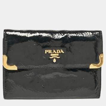 Pre Owned Prada Black Patent Leather Trifold Wallet