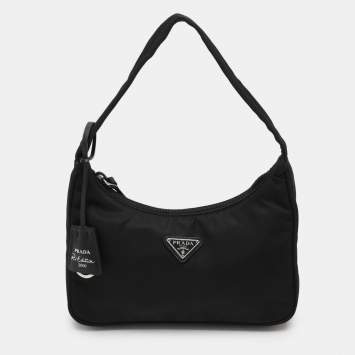 Pre Owned Prada Black Nylon Re-Edition 2000 Shoulder Bag