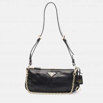 Pre Owned Prada Re-Edition 2002 Shoulder Bag Leather Black
